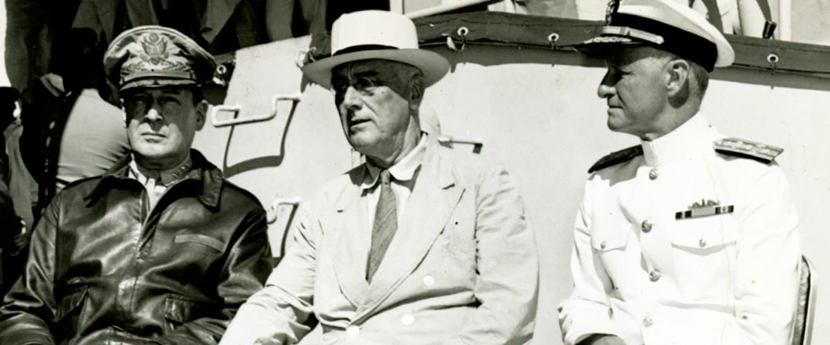 Formosa or the Philippines? (L. to r.) General Douglas MacArthur, President Franklin Roosevelt, and Admiral Chester Nimitz meet in Hawaii in July 1944 to determine the strategy going forward in the Pacific war.