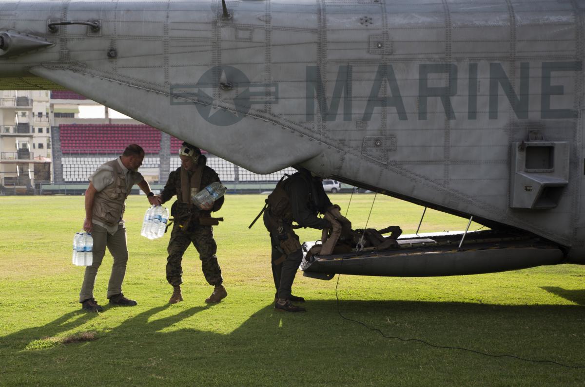 Marine CH-53E delivers clean water to the Dominican Republic in 2017.