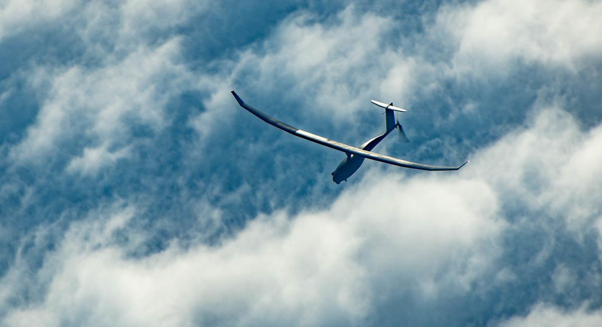  A Vanilla ultra endurance land-launched unmanned aerial vehicle (UAV) at Naval Base Ventura County, Point Mugu.