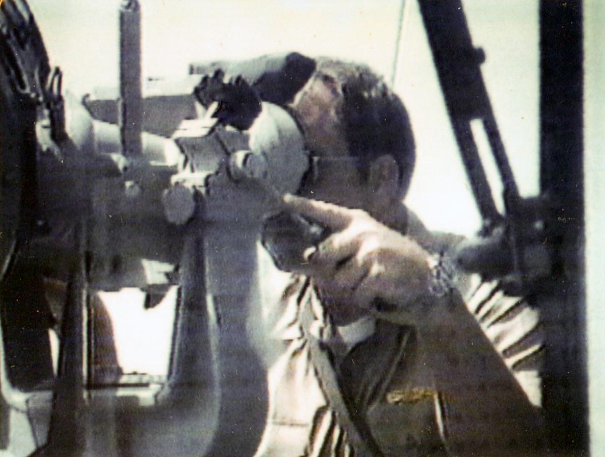 XO of the USS Vincennes (CG-49) tracking Iranian Boghammers.
