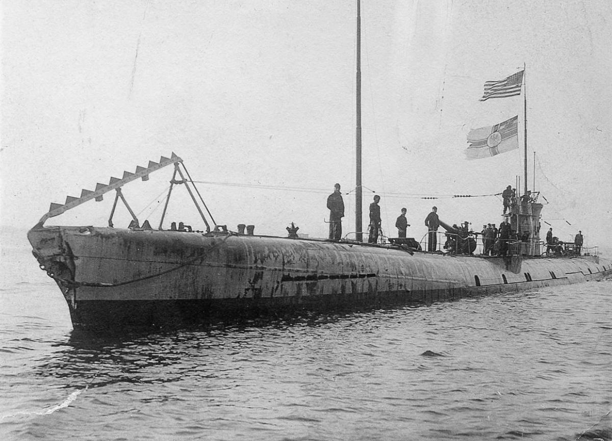 u-111