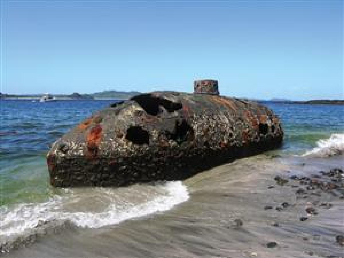 After the Sub Marine Explorer was abandoned on a Panamanian island beach in 1869, her identity was eventually forgotten by the locals. By 2000 the historic 36-foot boat was rumored to be a Japanese two-man midget submarine.