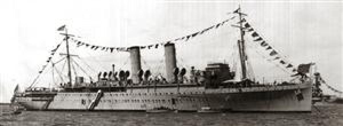NAVAL HISTORICAL CENTER