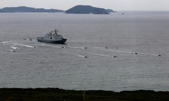 Chinese Navy amphibious ship Changbai Shan