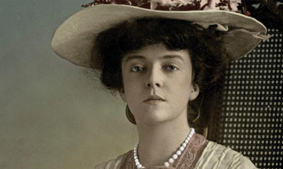 Alice Roosevelt, feisty, fiery, and independent, was so popular with the public that newspapers spoke of “Alice Fever” to describe the phenomenon. She was destined to be the first woman to submerge in a U.S. Navy submarine.