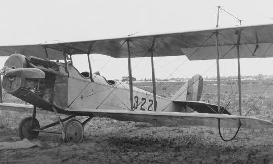  JN-4H 