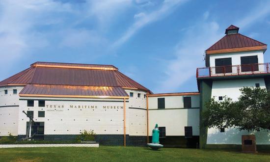 The Texas Maritime Museum, located in Rockport, explores the state’s maritime history, from European exploration of the Gulf Coast to offshore oil drilling and commercial and sport fishing. 