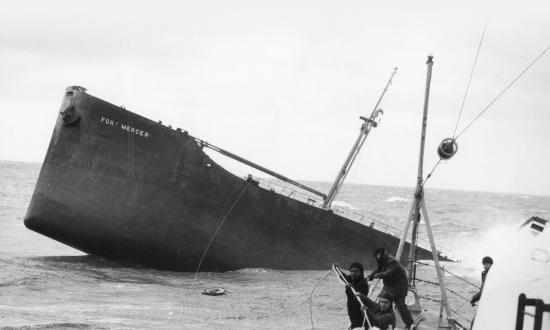 Tanker Fort Mercer sinking of the coast of Massachusetts in 1952