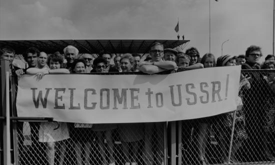 Leningrad residents welcome US Navy