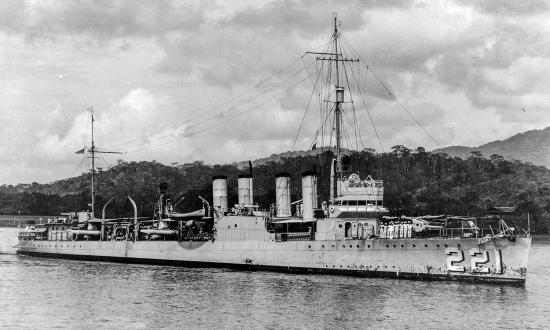 Starboard view of the USS Simpson (DD-220)