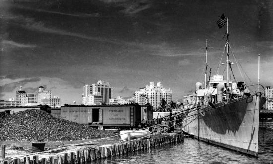 Banana boat SS Teapa, ex-USS Putnam (DD-287), loading bananas in Miami