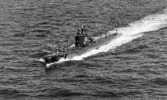 USS Perch (SS-176) cruising on the surface