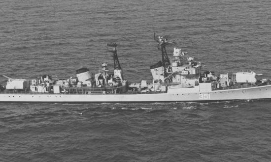 Starboard side view of a Soviet Kotlin-class destroyer, hull number 351, underway in the Mediterranean in October 1973.