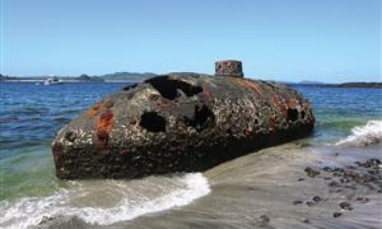After the Sub Marine Explorer was abandoned on a Panamanian island beach in 1869, her identity was eventually forgotten by the locals. By 2000 the historic 36-foot boat was rumored to be a Japanese two-man midget submarine.
