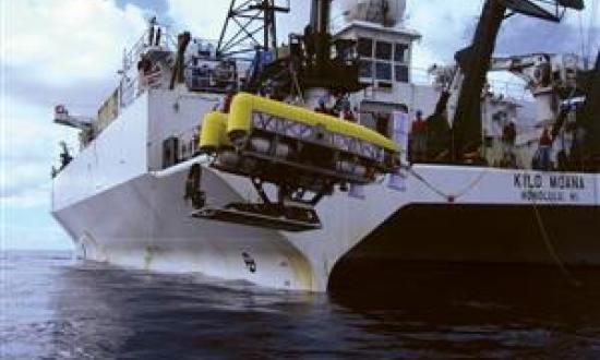 WOODS HOLE OCEANOGRAPHIC INSTITUTION (MATTHEW HEINZT)